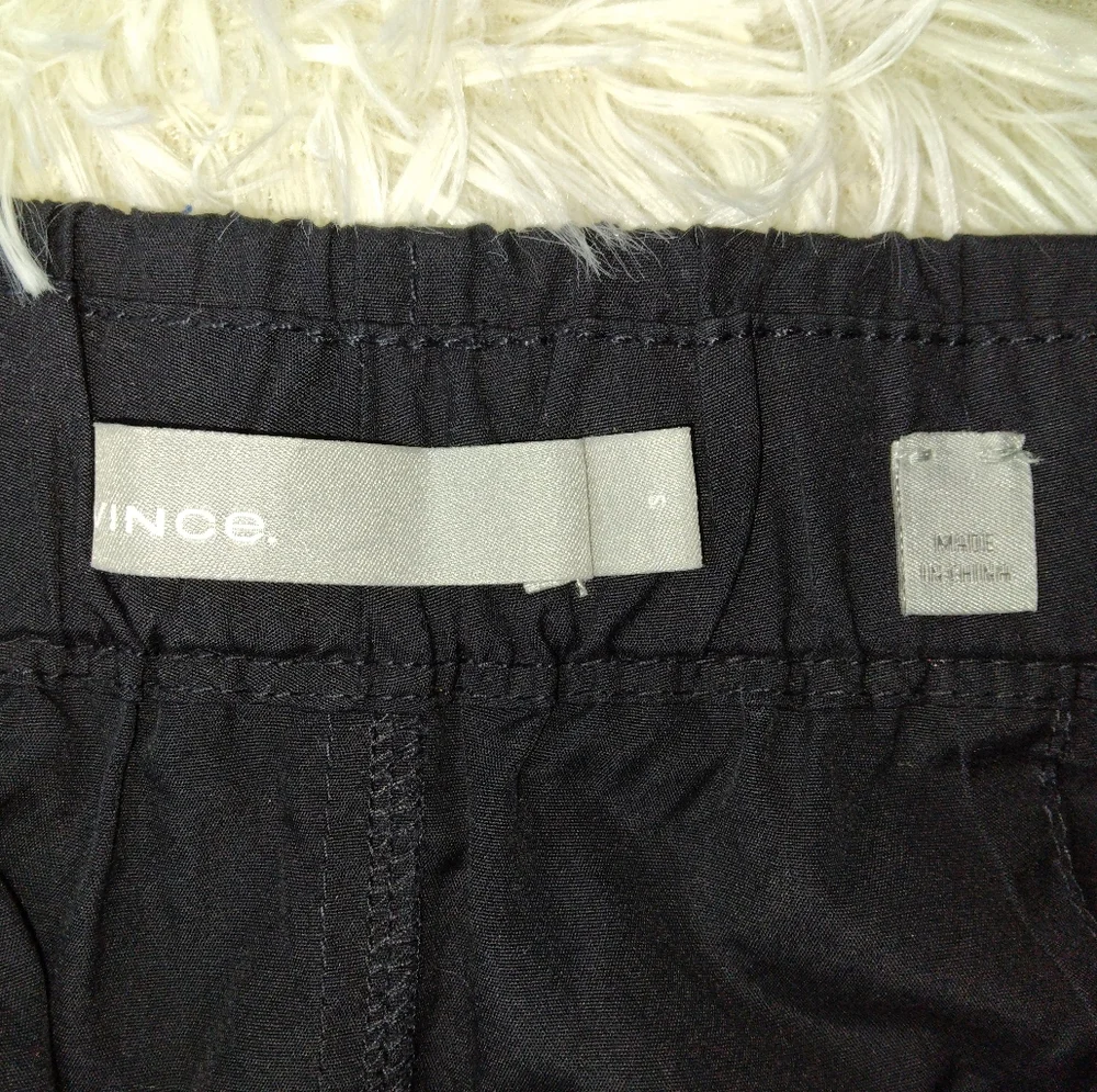 Vince Front Pleated Drawstring Pull On Shorts Size S